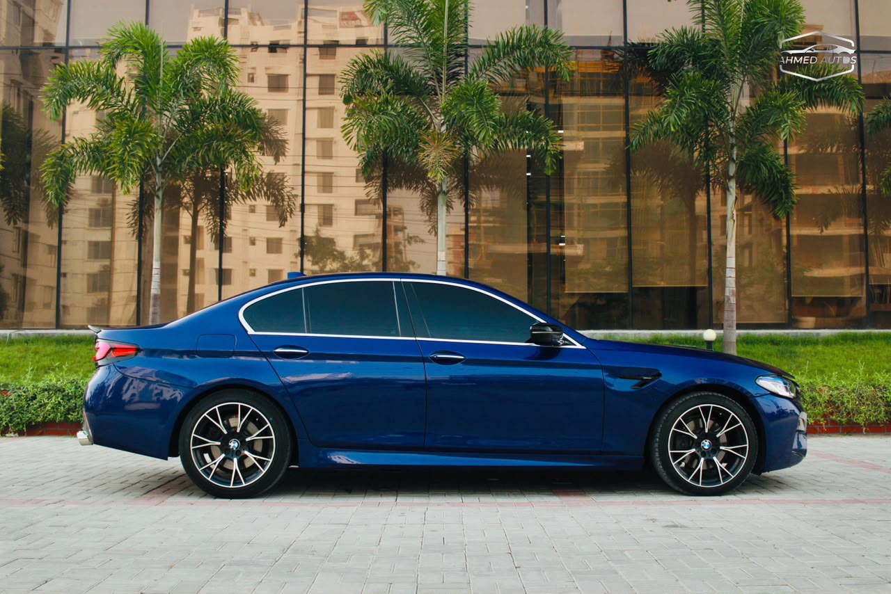 BMW M5